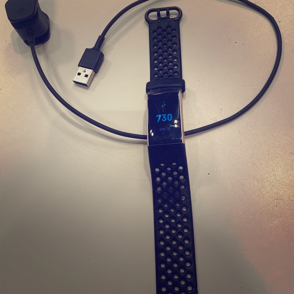 Fit Bit Charge 3 (used)